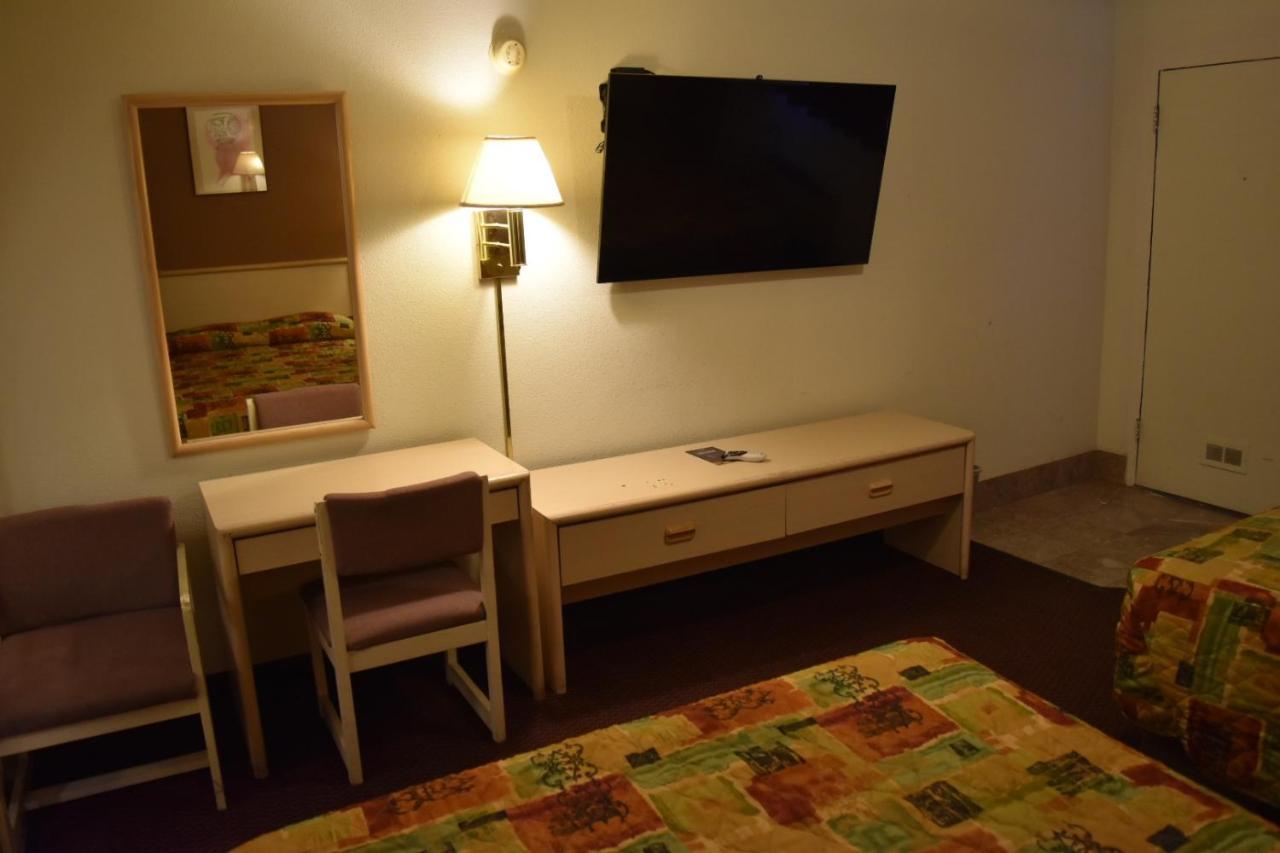 Travelodge By Wyndham פרמינגטון מראה חיצוני תמונה